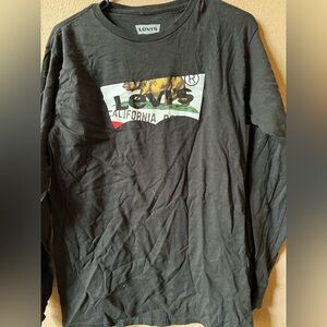 Levi's Graphic Black Long Sleeve Tee